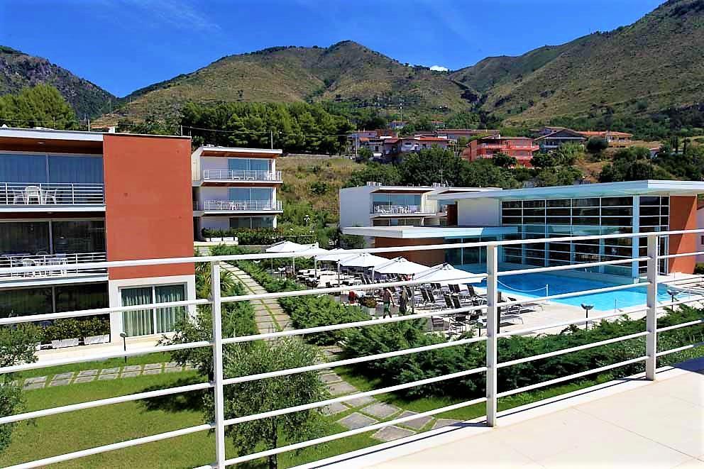 Sporting Club Resort Praia a Mare Exterior photo